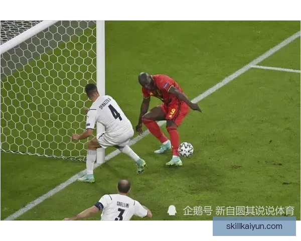 阿劳霍防守风格稳健，拦截与对抗能力持续提升